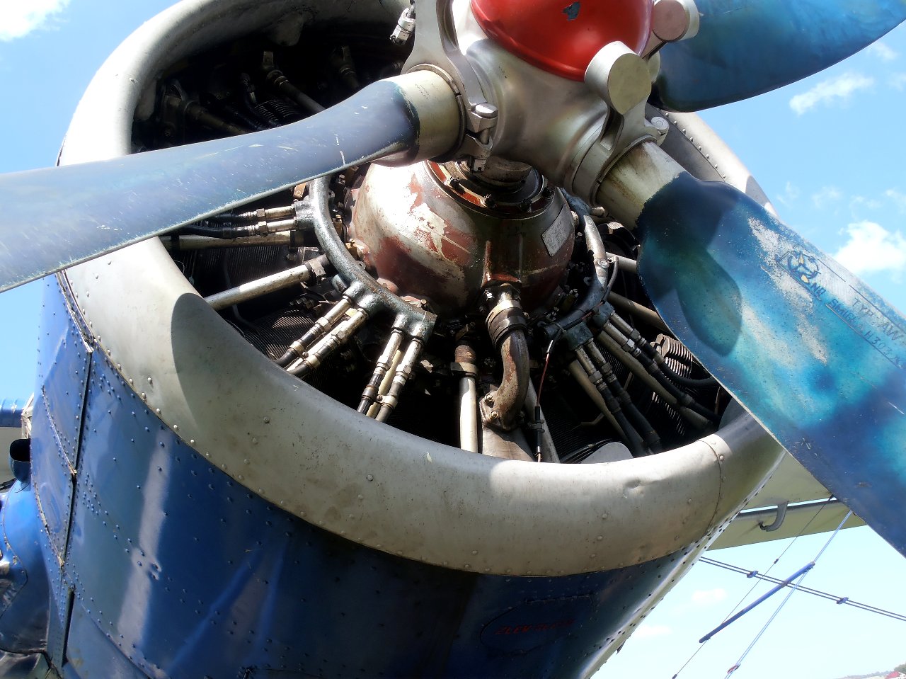 P5200082-moteur-Antonov2-EPKP.JPG