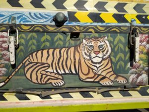 un-tigre-dans-votre-camion