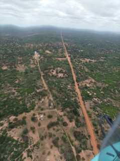 route-droite-laterite-gyrocopter-africa