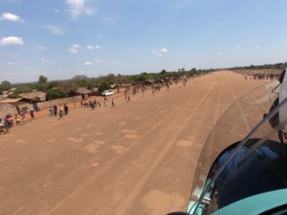 halte refuelling Cuamba-gyrocopter-africa