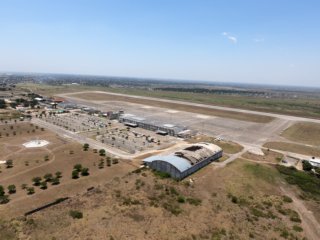 Beira-airport-desert-gyrocopter-africa