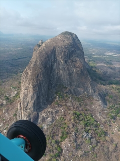 pitons-rocheux-nord-Mozambique