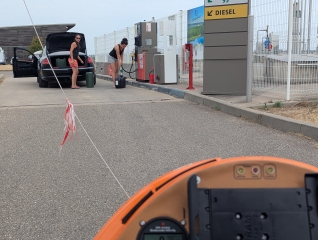 autogire refuel station-service